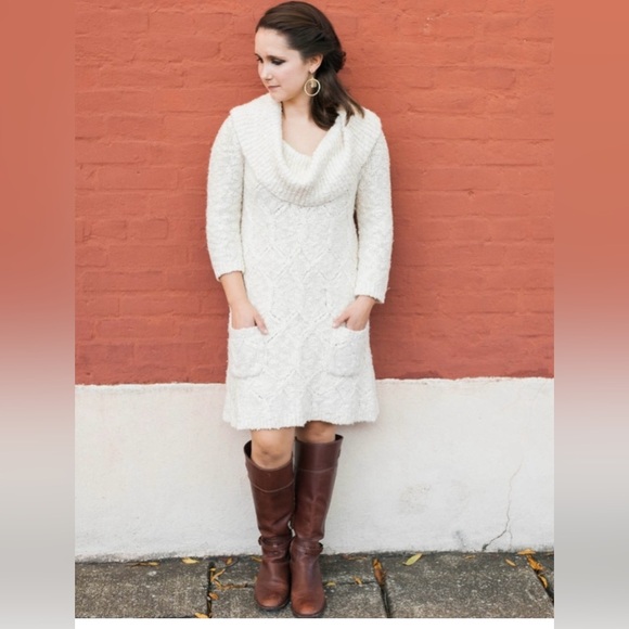 Sleeping on the snow Anthropologie Cowl Nexk Sweater Dress - Picture 4 of 14